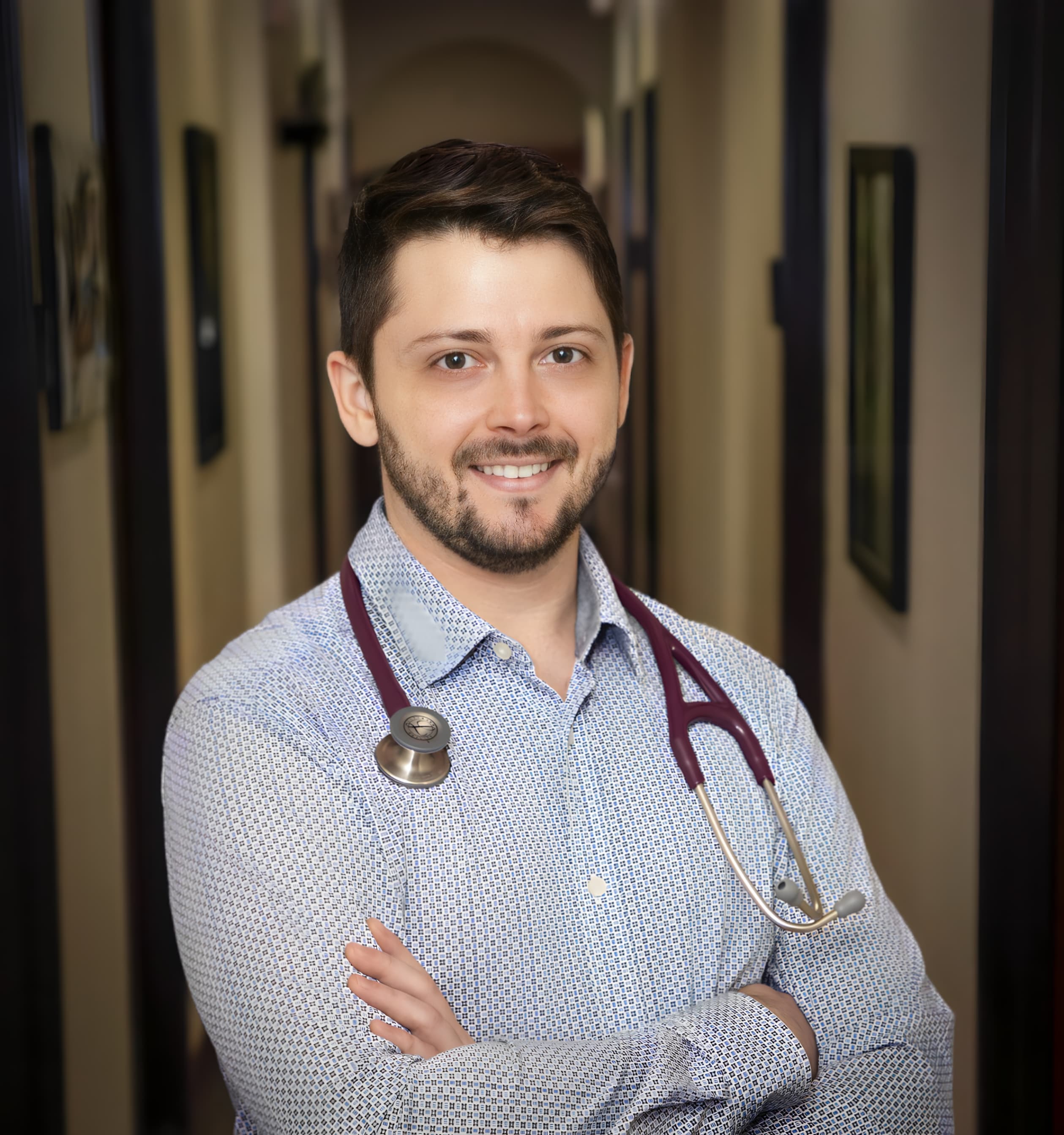 Dr. Ernesto Arostegui